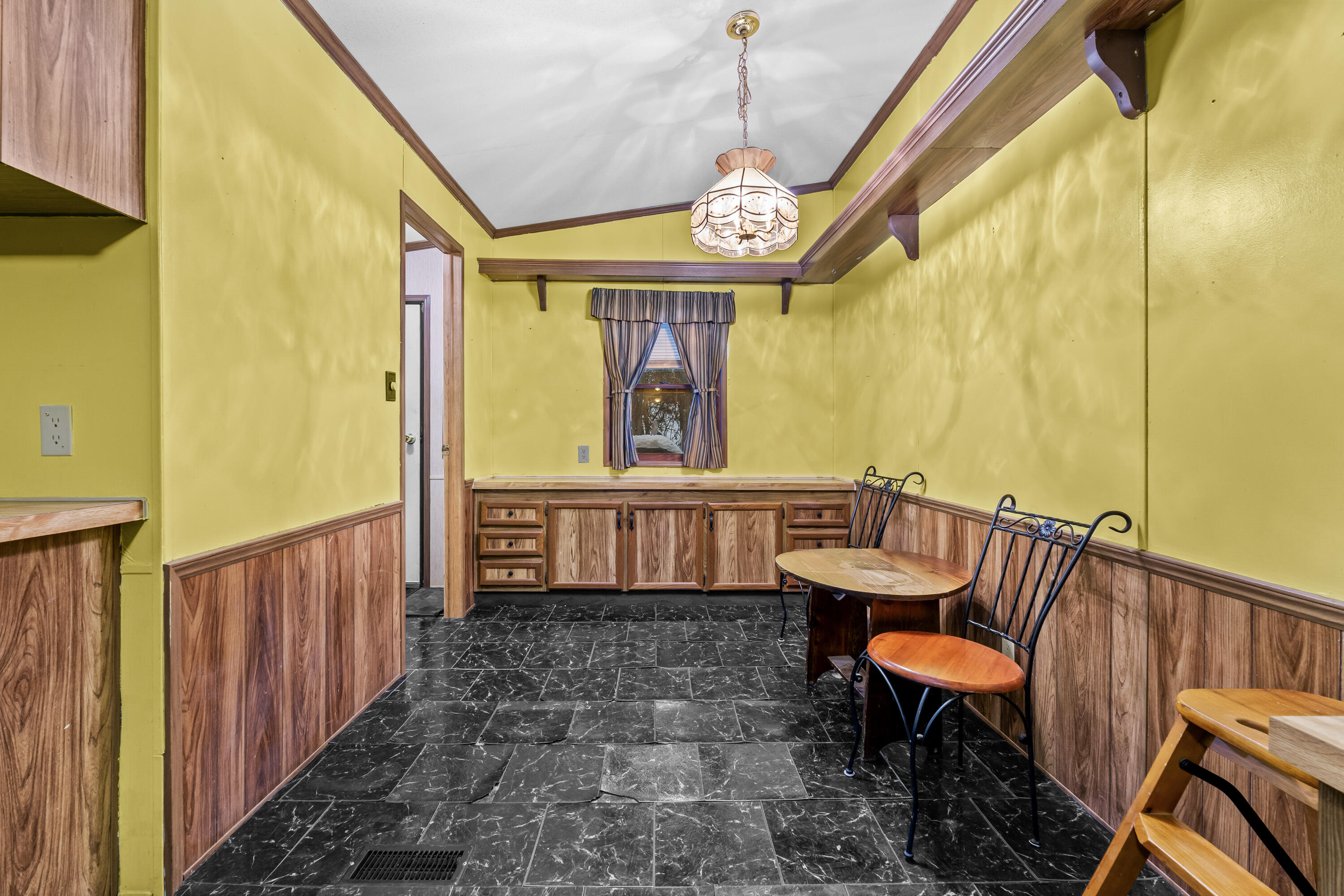 784 E Pond Road Nobleboro ME 04555