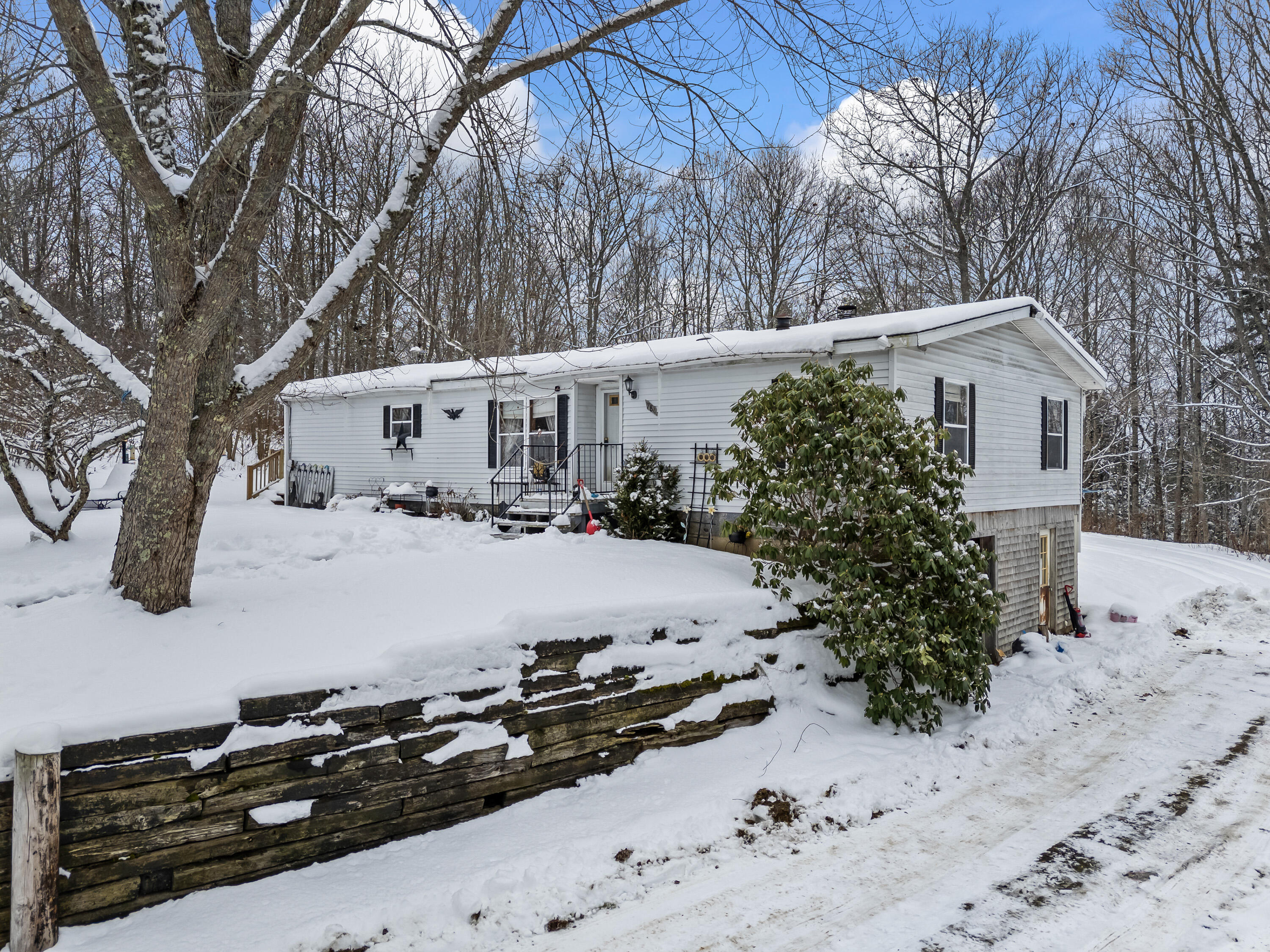 784 E Pond Road Nobleboro ME 04555