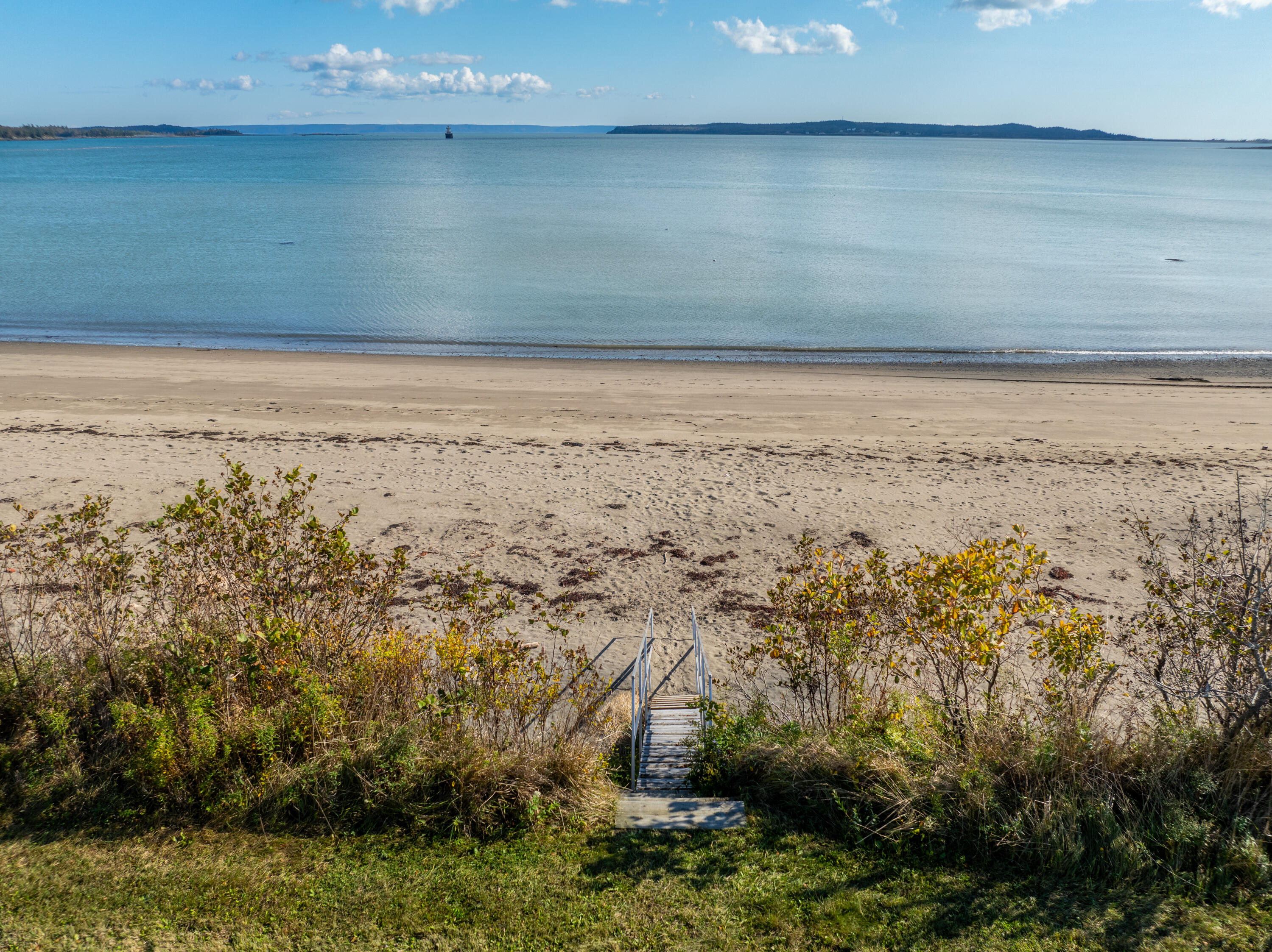 20 Easy Street Lubec ME 04652