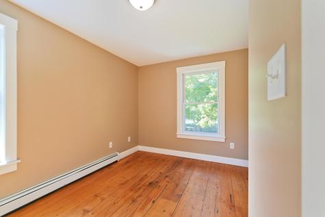 27 Whipple Road Gorham ME 04038