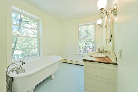 27 Whipple Road Gorham ME 04038