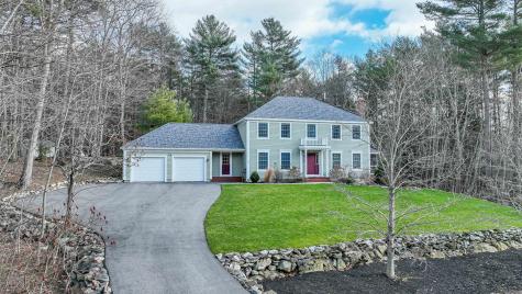 9 Country Lane Falmouth ME 04105