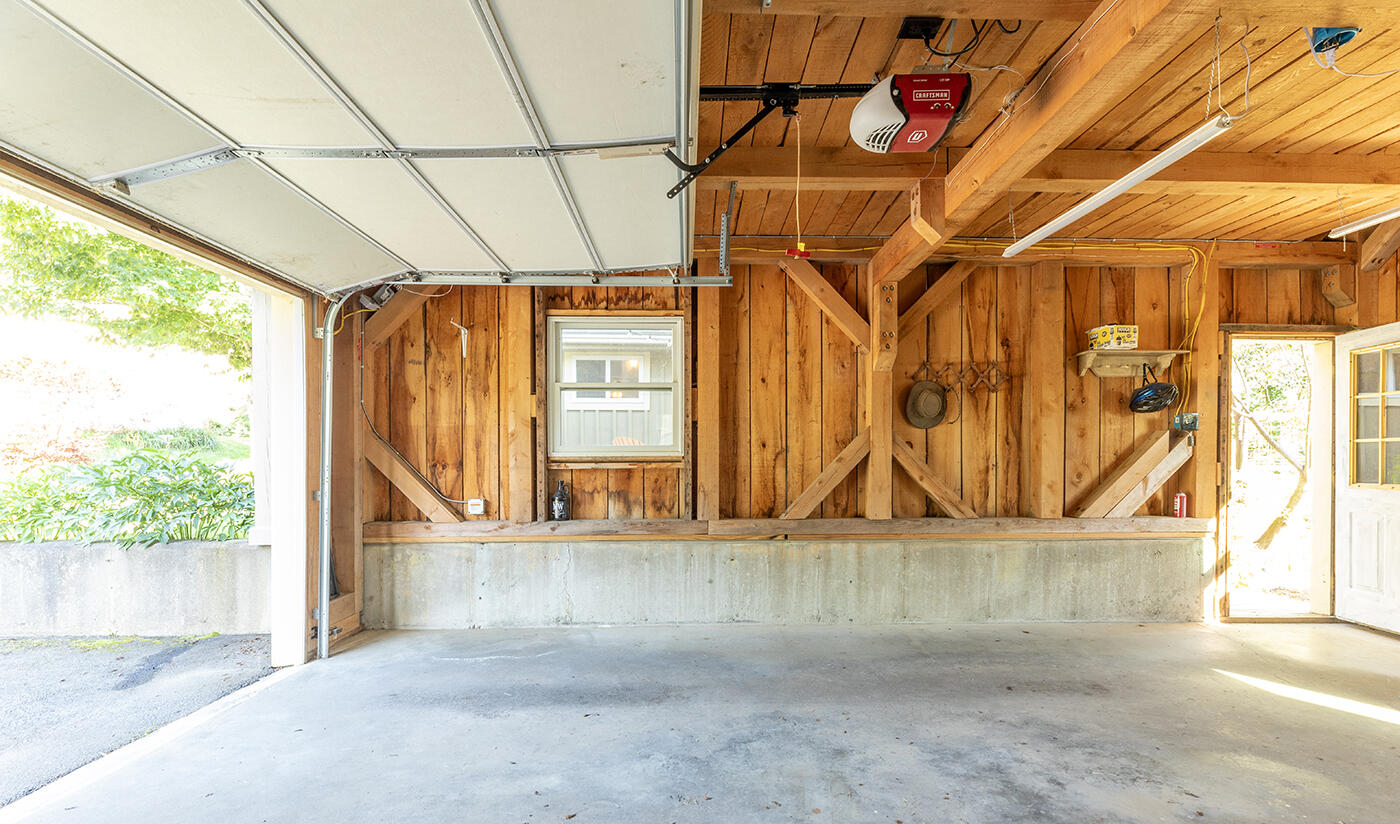 44 Robbins Road Belfast ME 04915