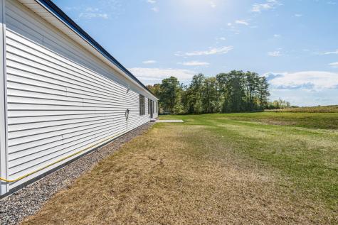 591 North Road Leeds ME 04263