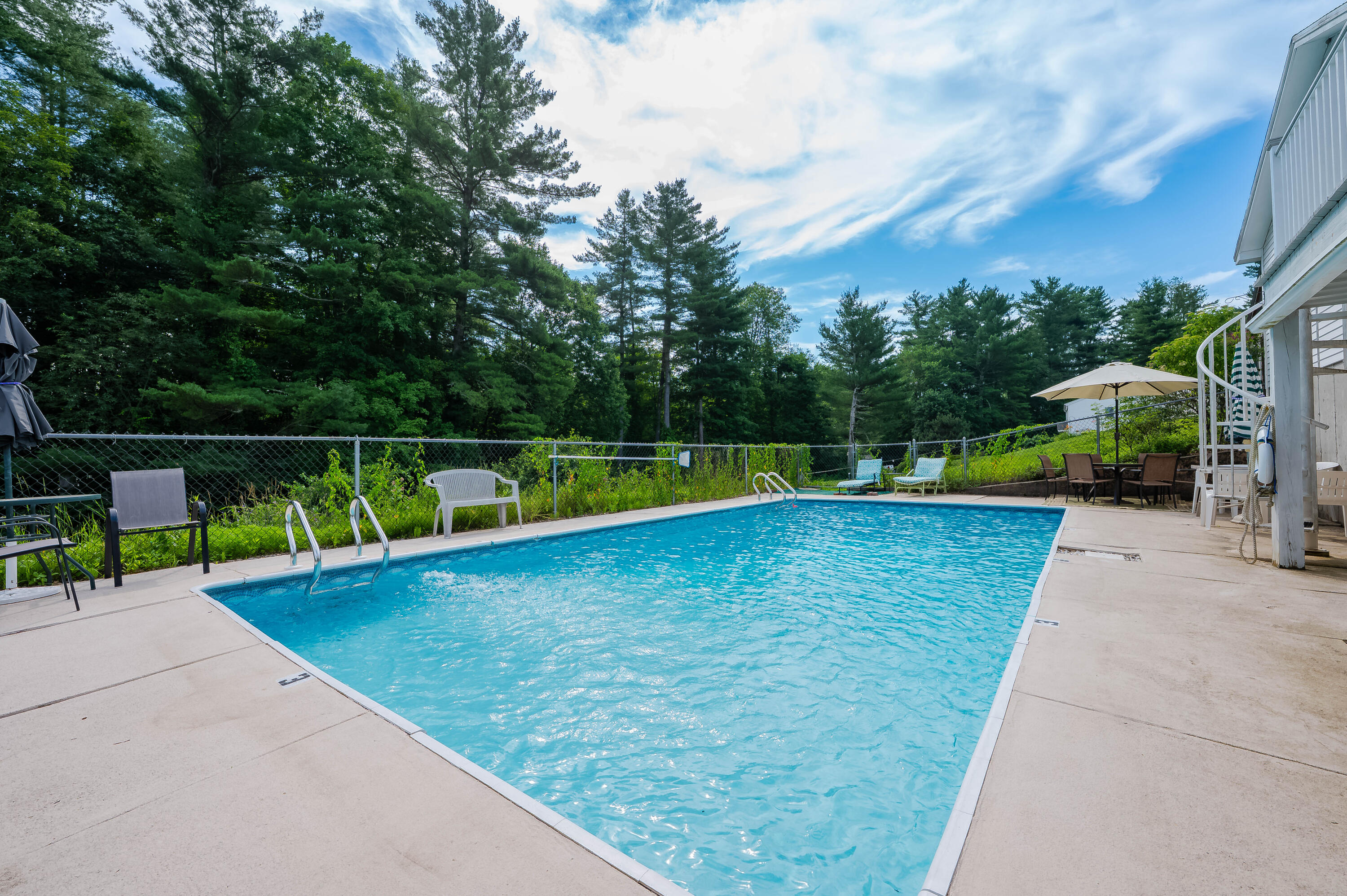 52 Dover Road Eliot ME 03903