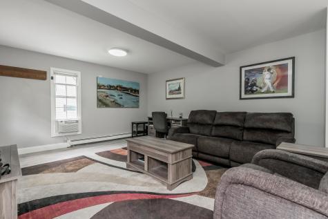 244 North Raymond Road Gray ME 04039