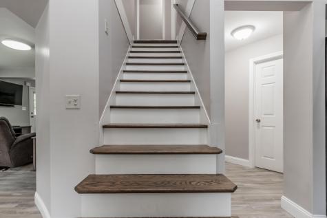 244 North Raymond Road Gray ME 04039