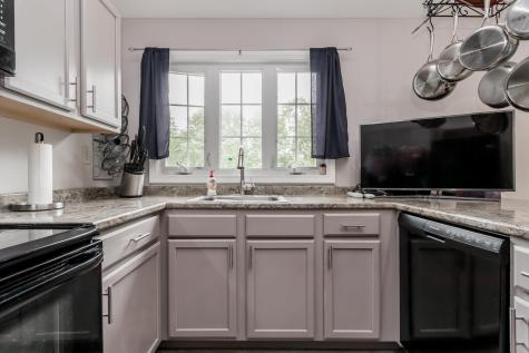 244 North Raymond Road Gray ME 04039