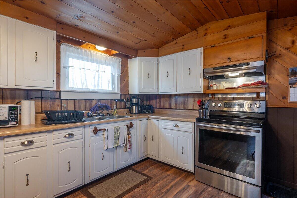 40 Admontem Avenue Rockland ME 04841