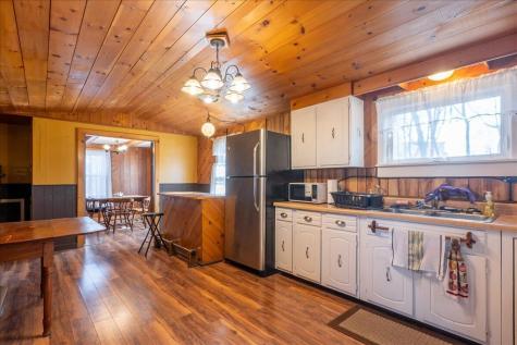 40 Admontem Avenue Rockland ME 04841