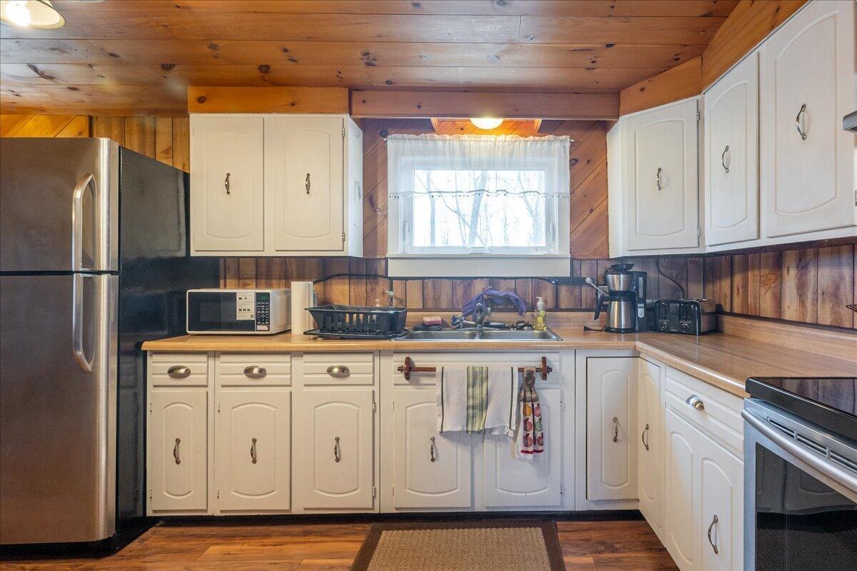 40 Admontem Avenue Rockland ME 04841