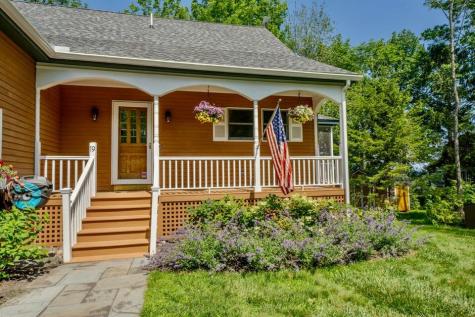 19 Glenview Lane Belfast ME 04915