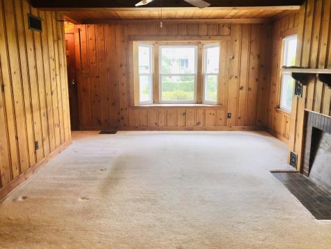 6 Clifton Road Falmouth ME 04105