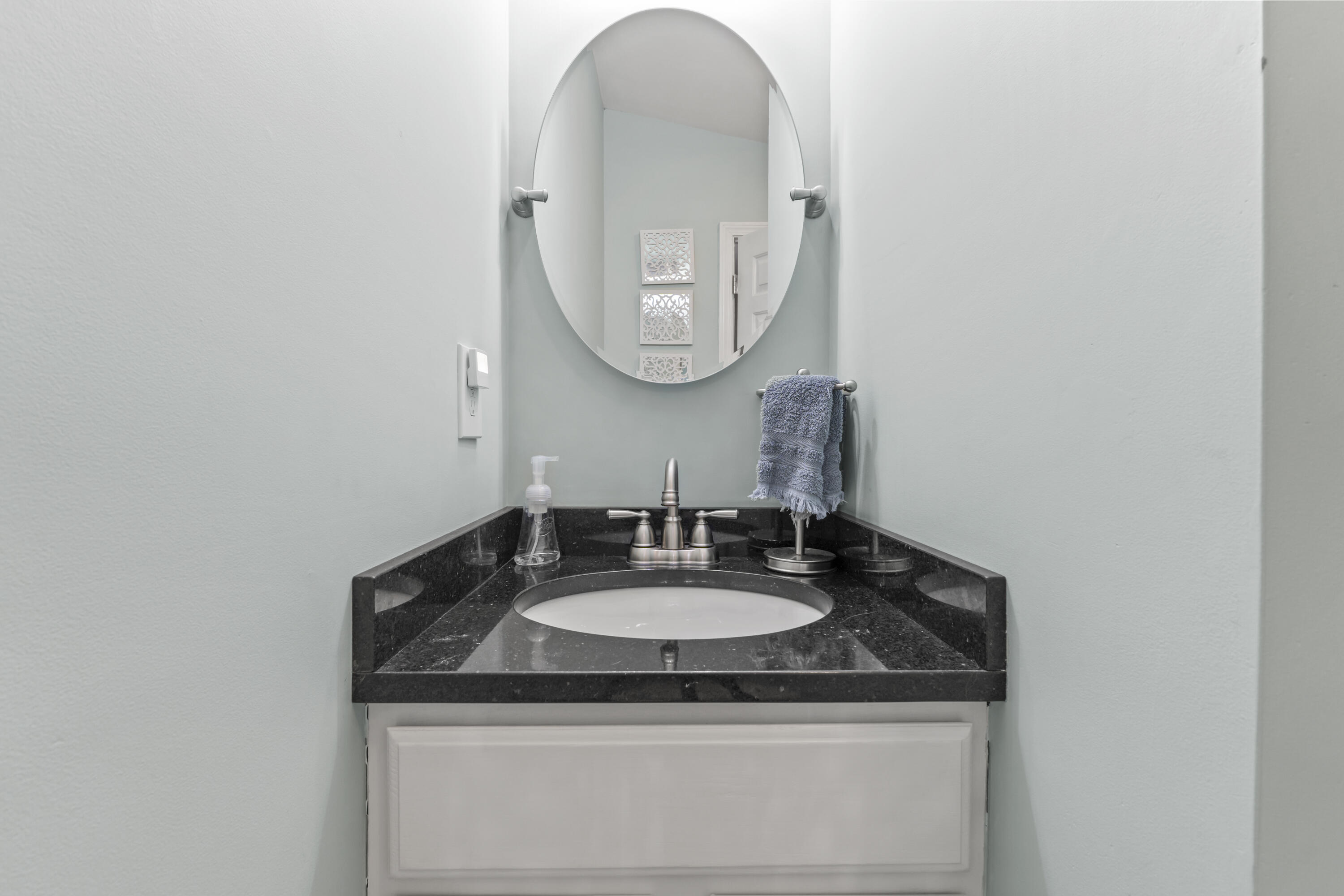 8 Sheffield Avenue Lewiston ME 04240