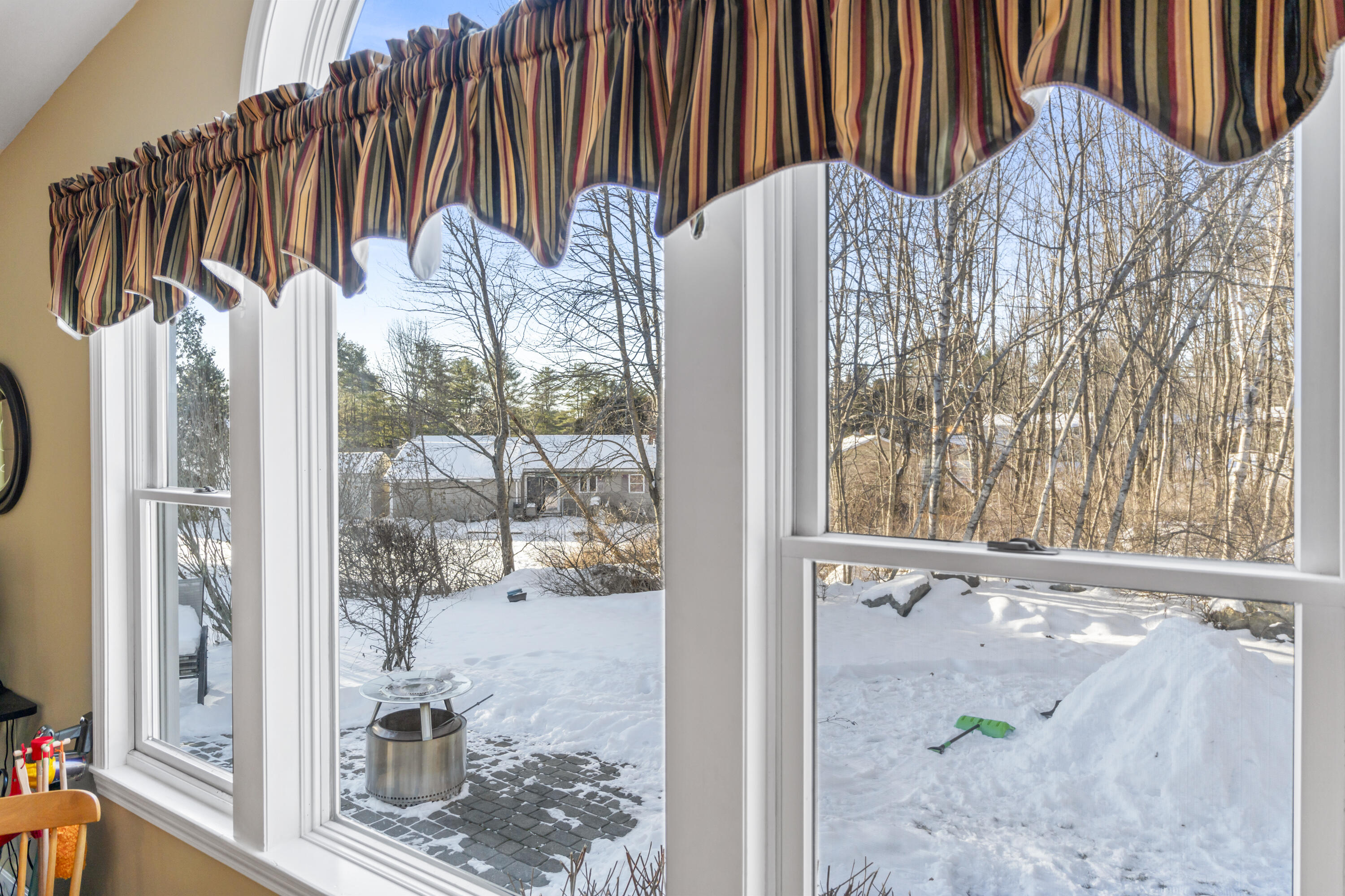 8 Sheffield Avenue Lewiston ME 04240