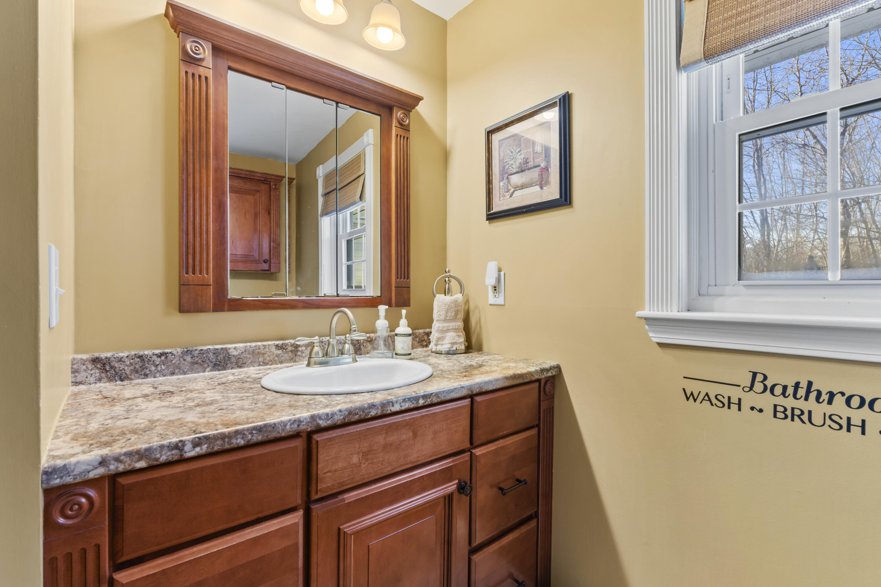 8 Sheffield Avenue Lewiston ME 04240