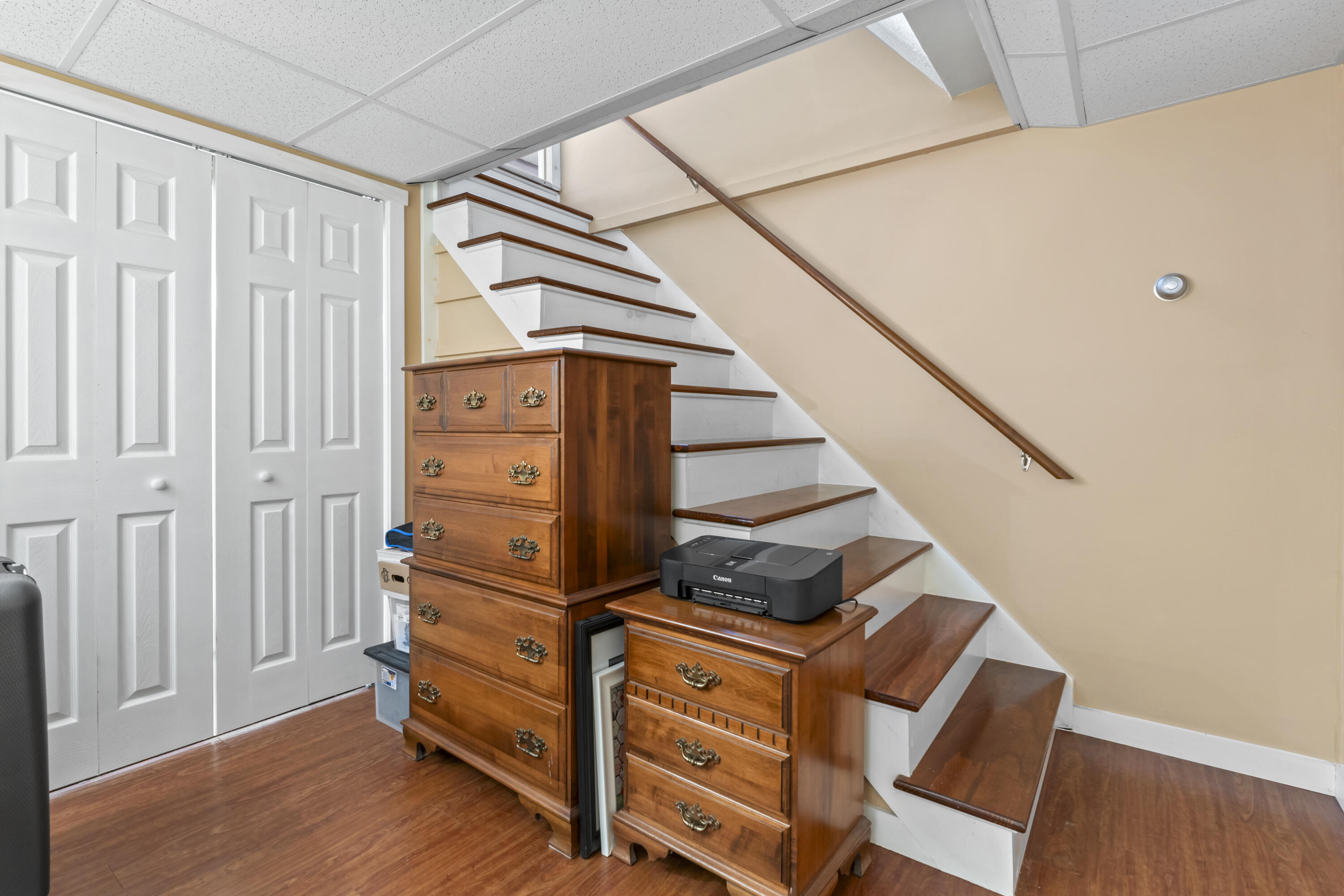 8 Sheffield Avenue Lewiston ME 04240