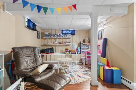 8 Sheffield Avenue Lewiston ME 04240