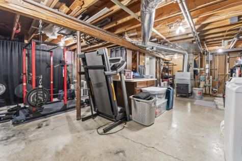 8 Sheffield Avenue Lewiston ME 04240