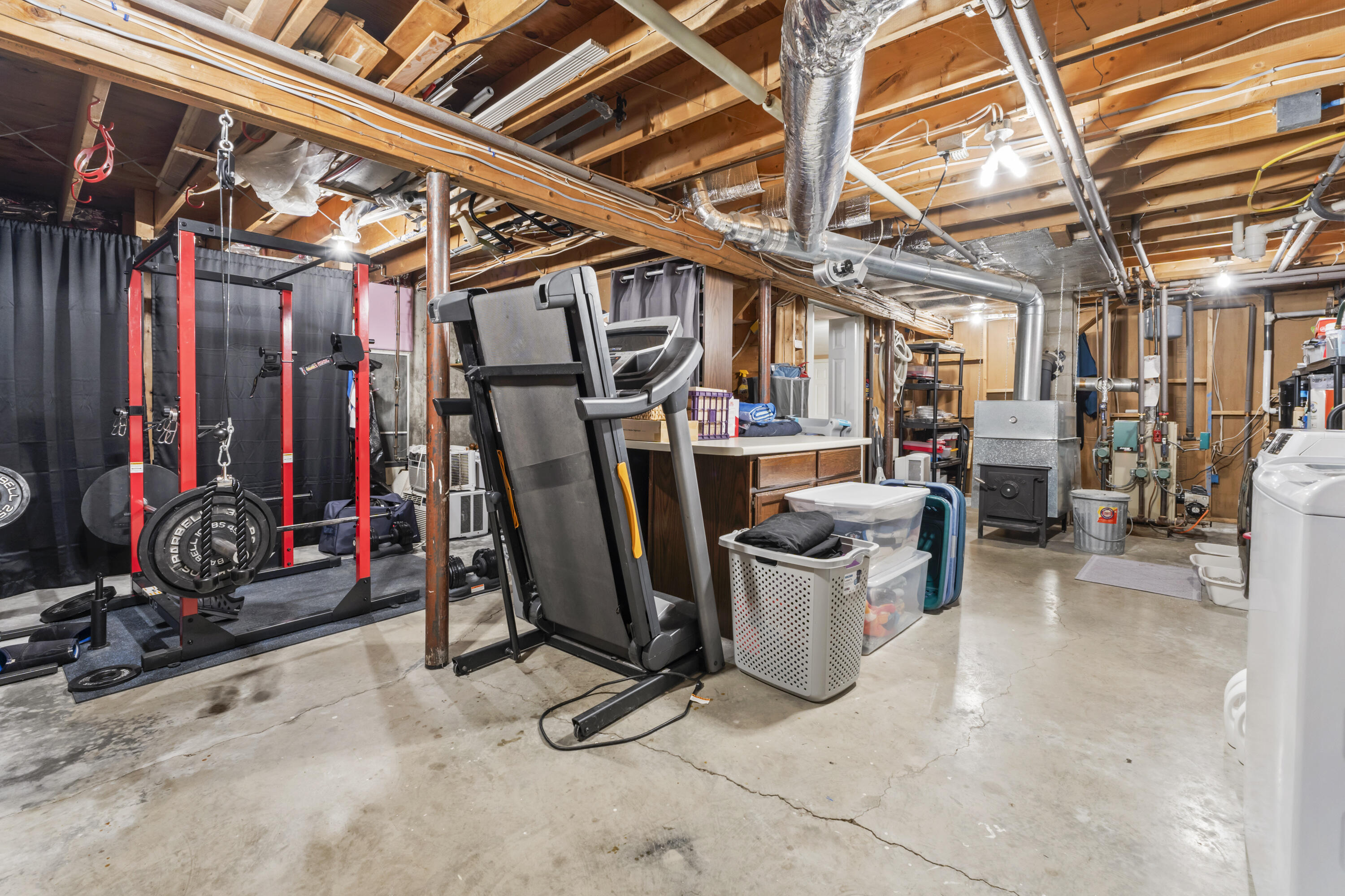 8 Sheffield Avenue Lewiston ME 04240