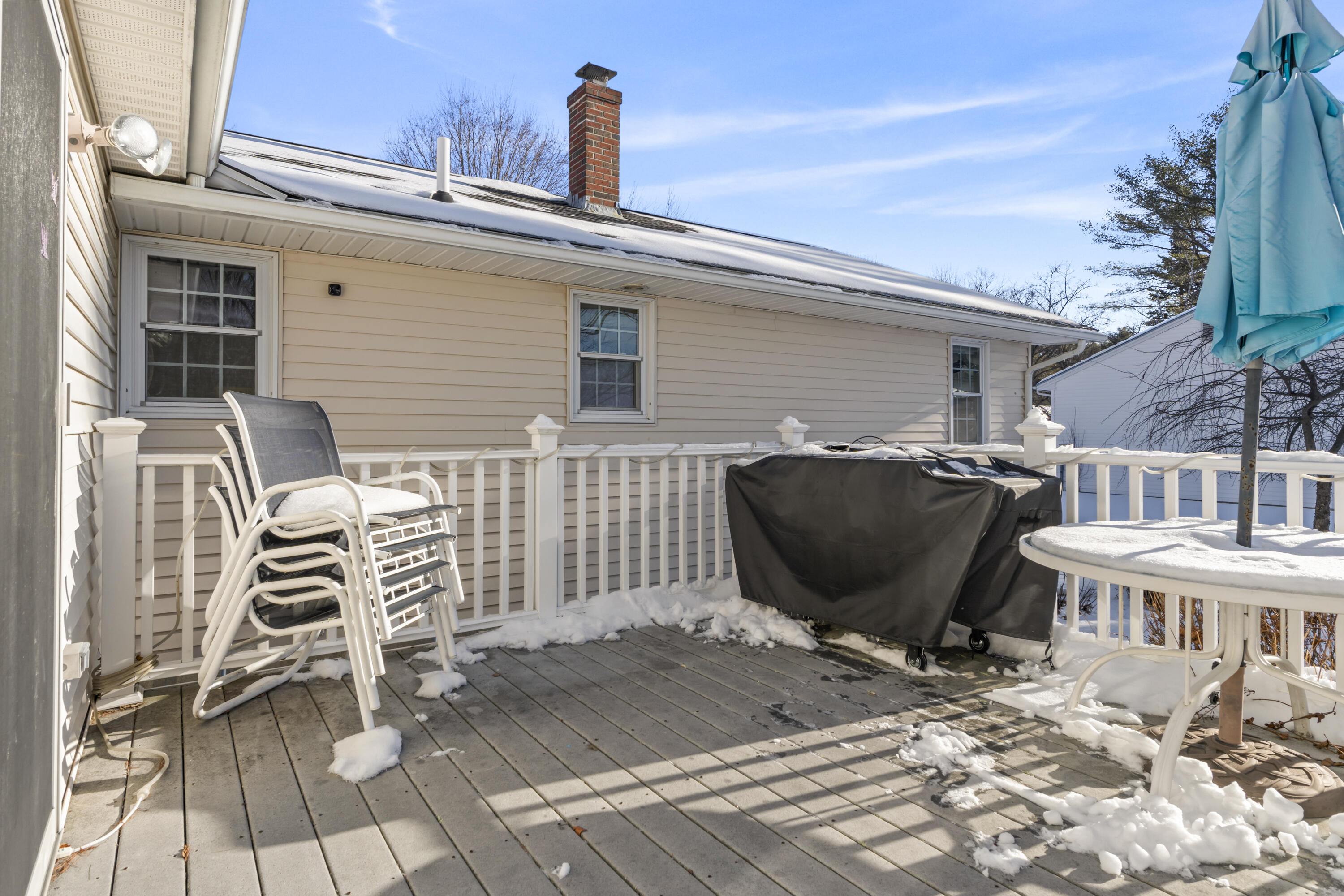 8 Sheffield Avenue Lewiston ME 04240