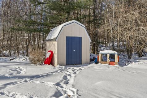 8 Sheffield Avenue Lewiston ME 04240