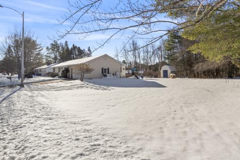 8 Sheffield Avenue Lewiston ME 04240