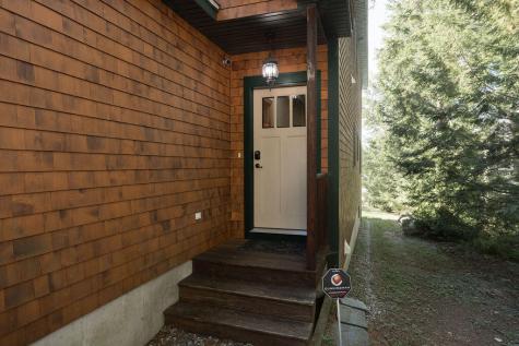 142 Lakewood Road Casco ME 04015