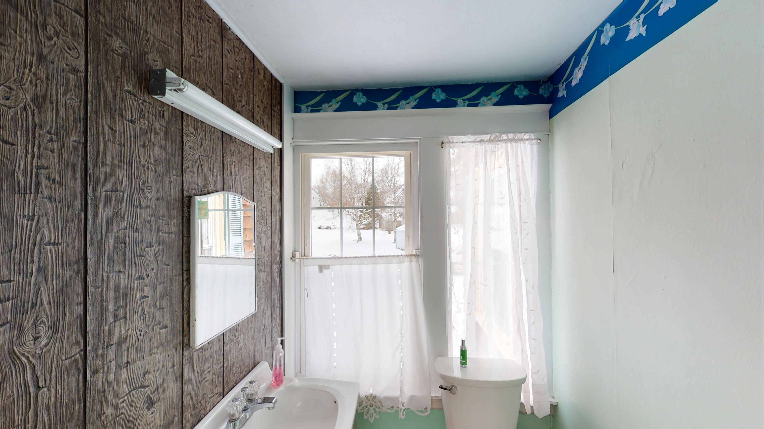 205 E Main Street Dover-foxcroft ME 04426