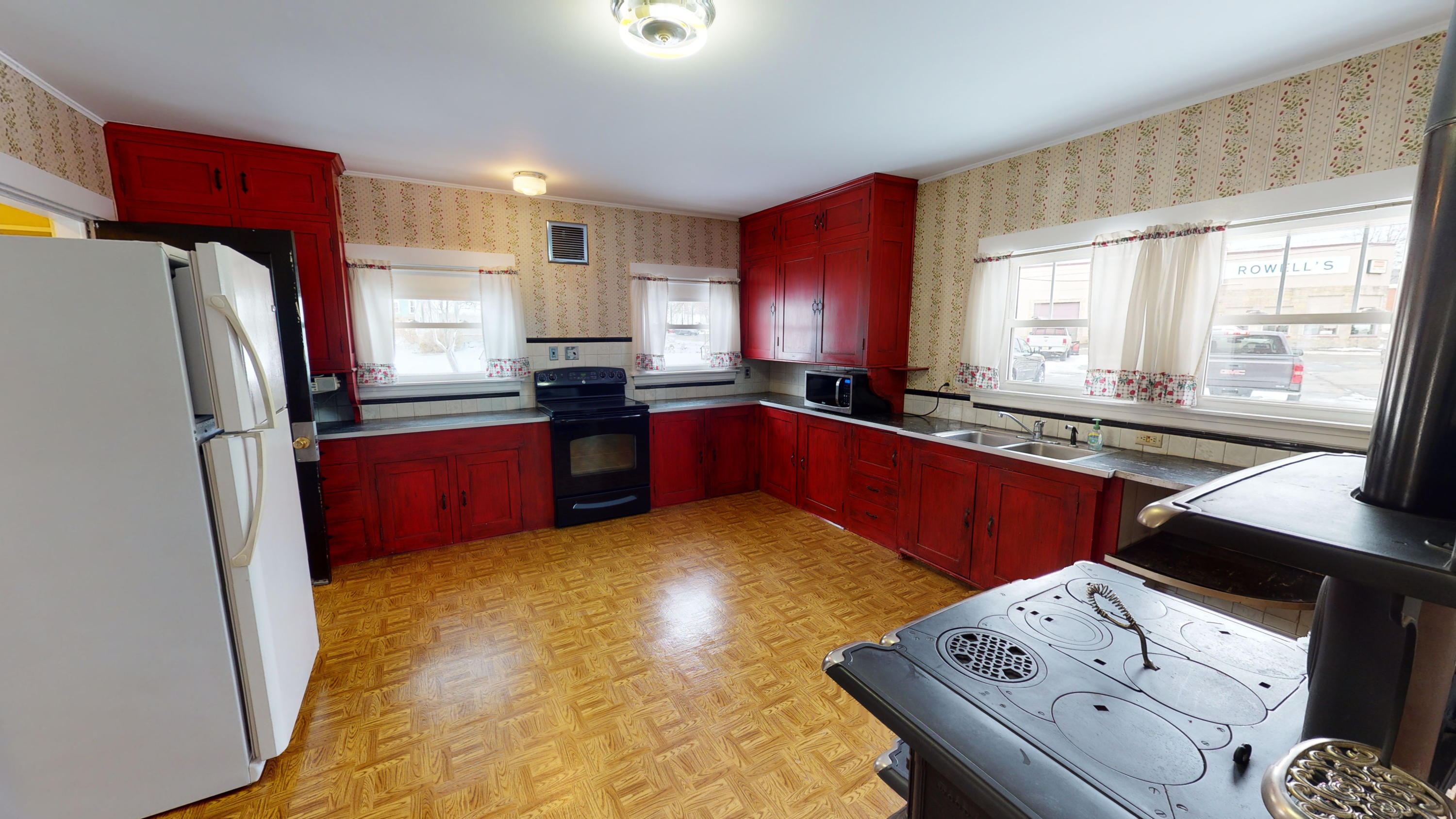 205 E Main Street Dover-foxcroft ME 04426