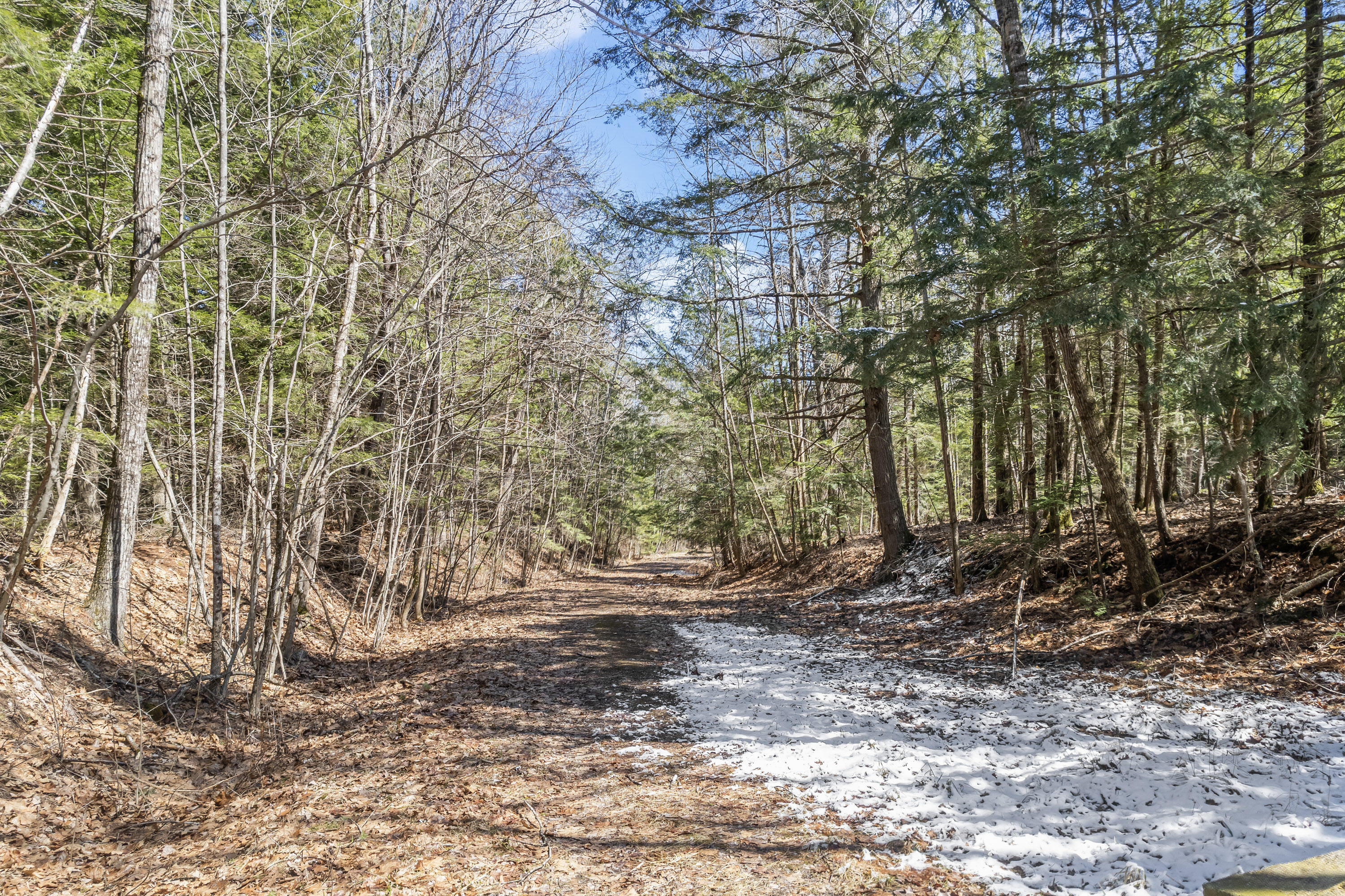 407 Carding Machine Road Bowdoinham ME 04008