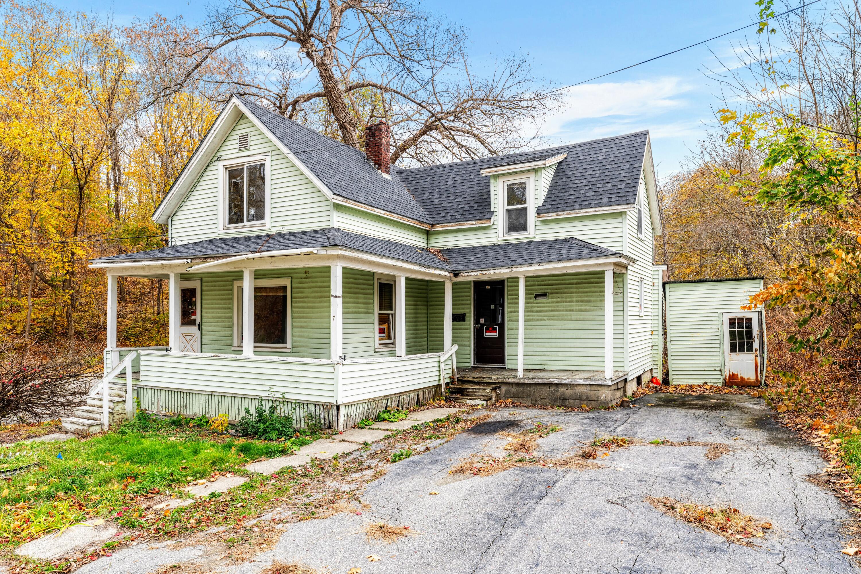 7 Valley Street Augusta ME 04330