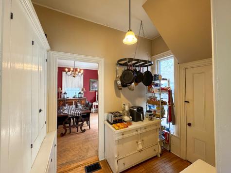 81 Parkview Avenue Bangor ME 04401