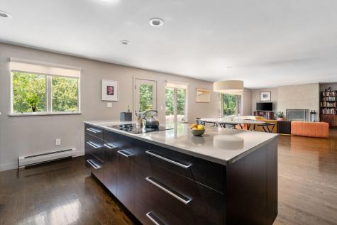 6 Kimberly Lane Falmouth ME 04105