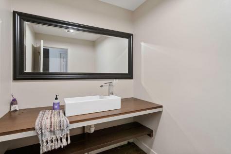 6 Kimberly Lane Falmouth ME 04105