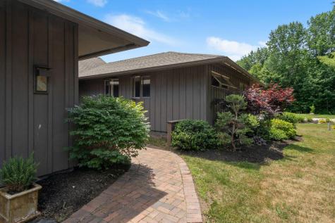 6 Kimberly Lane Falmouth ME 04105