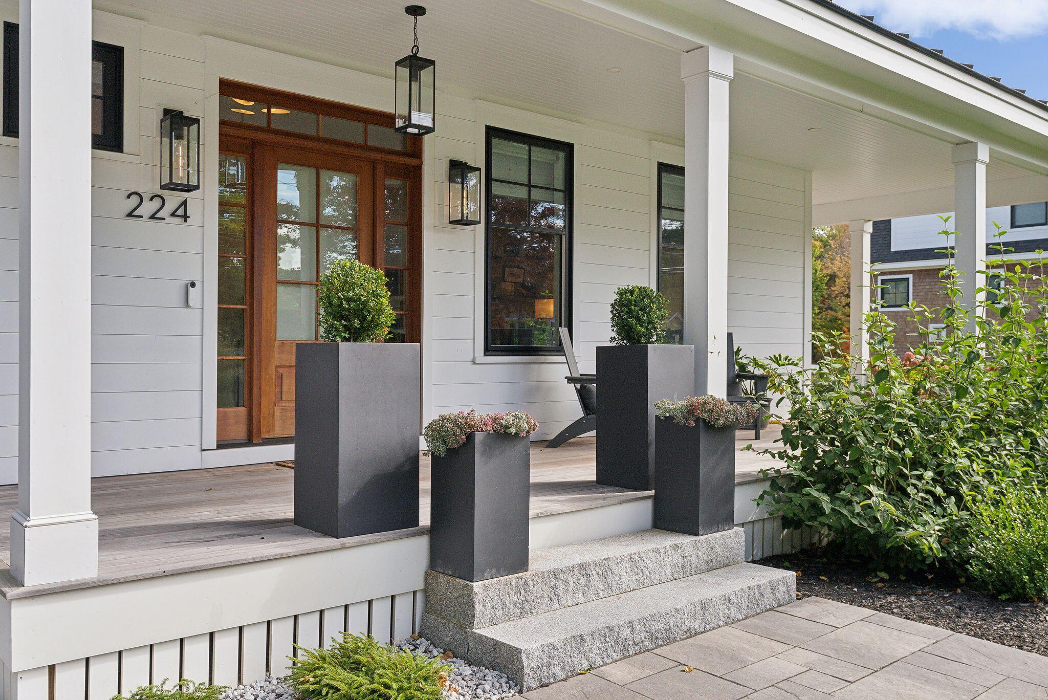 224 Spurwink Avenue Cape Elizabeth ME 04107