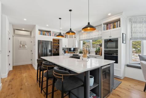 224 Spurwink Avenue Cape Elizabeth ME 04107