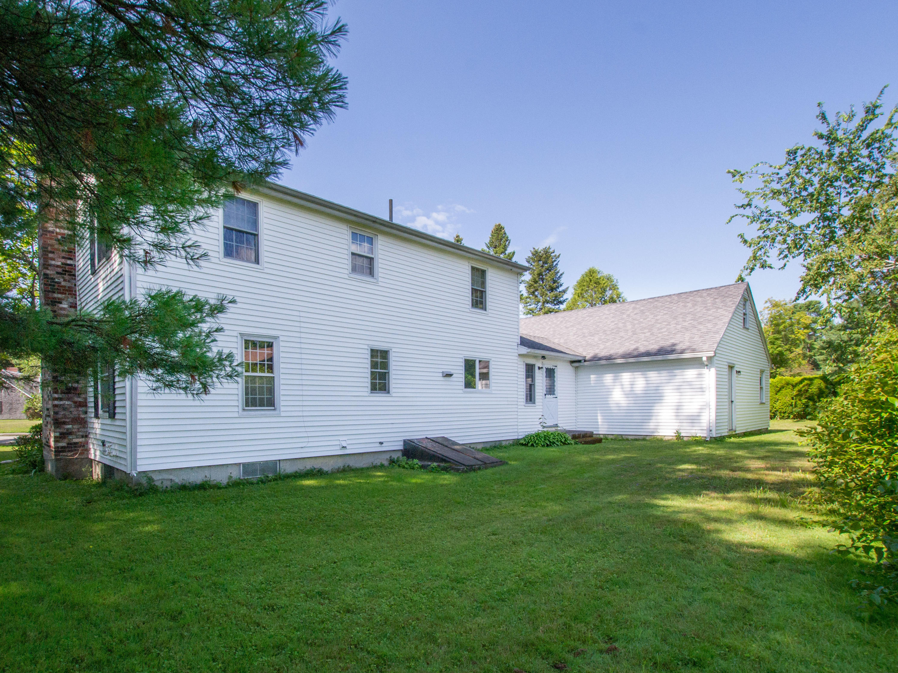 17 Hutchinson Drive Augusta ME 04330