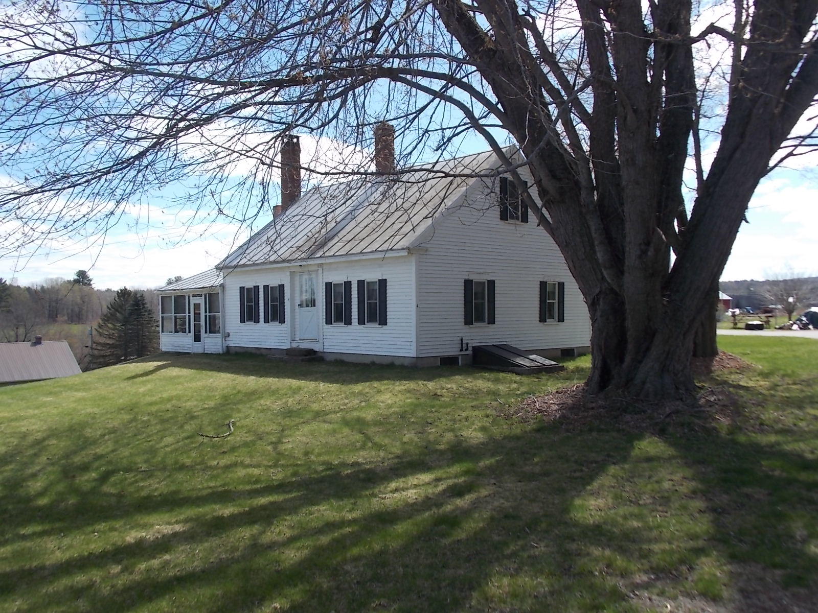 4 Smith Road New Sharon Maine Real Estate Listing MLS 1489528