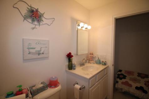 27 Fox Hollow Drive Auburn ME 04210