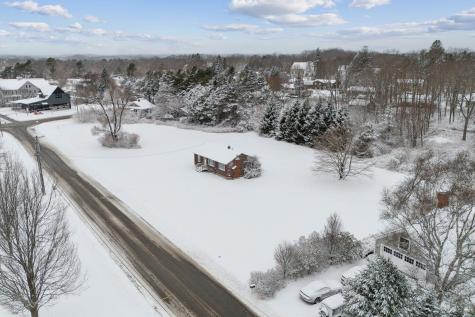 4 Broad Cove Road Cape Elizabeth ME 04107