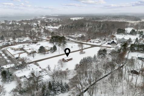 4 Broad Cove Road Cape Elizabeth ME 04107