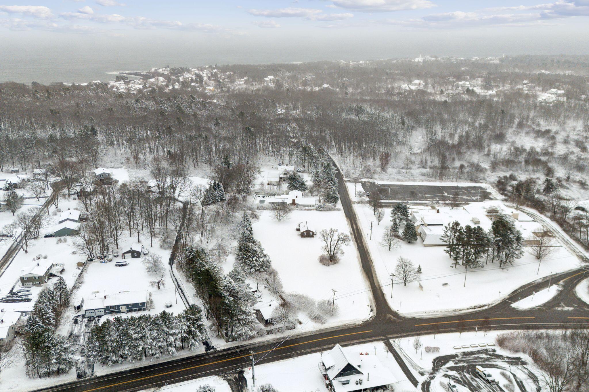 4 Broad Cove Road Cape Elizabeth ME 04107