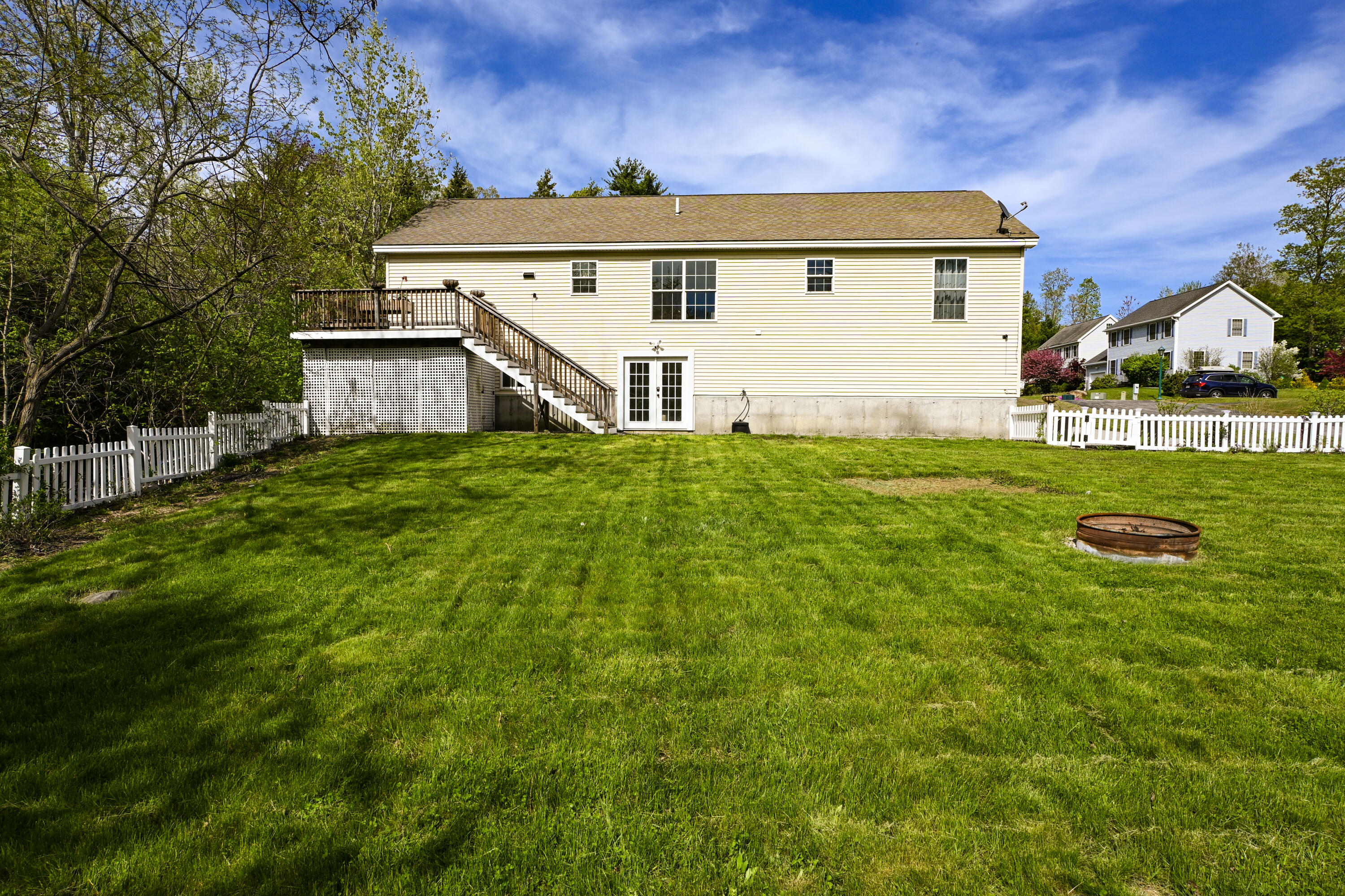 25 Ireland Drive Berwick ME 03901