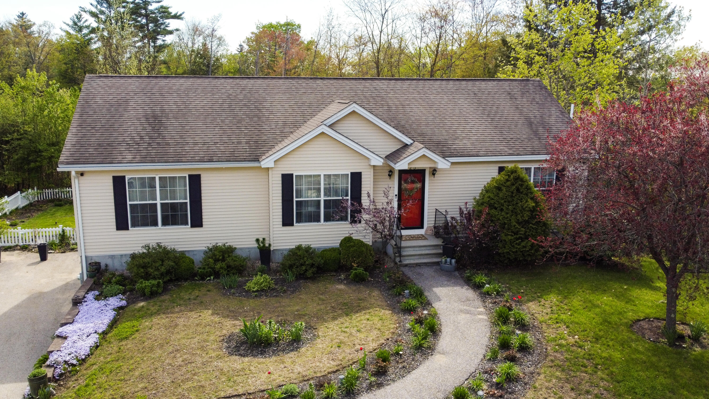 25 Ireland Drive Berwick ME 03901