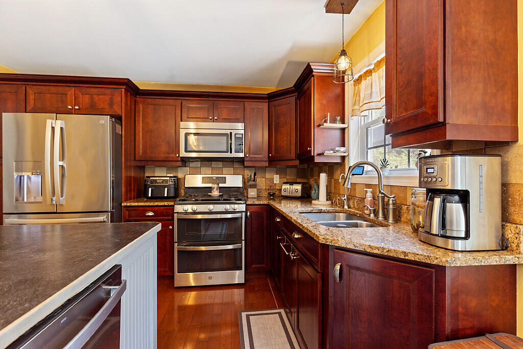 108 Libby Lane West Gardiner ME 04345