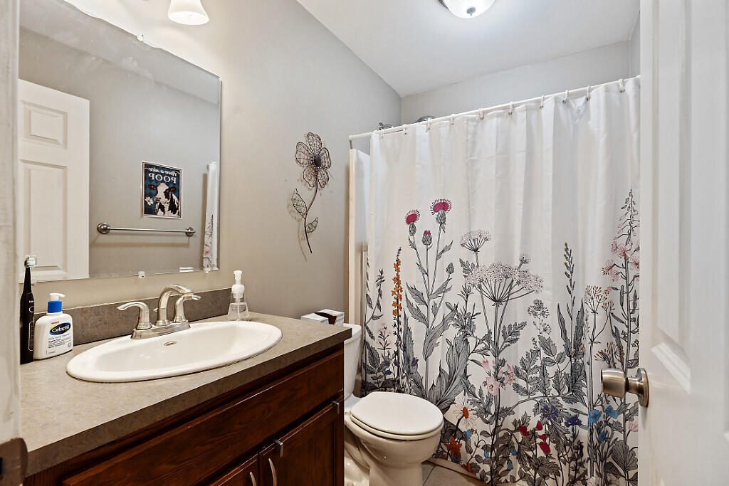 108 Libby Lane West Gardiner ME 04345