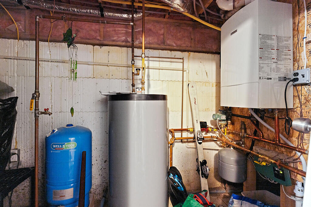 108 Libby Lane West Gardiner ME 04345