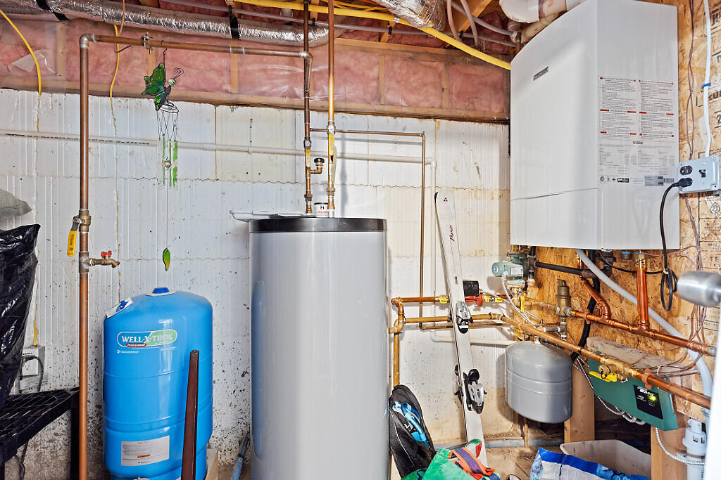 108 Libby Lane West Gardiner ME 04345